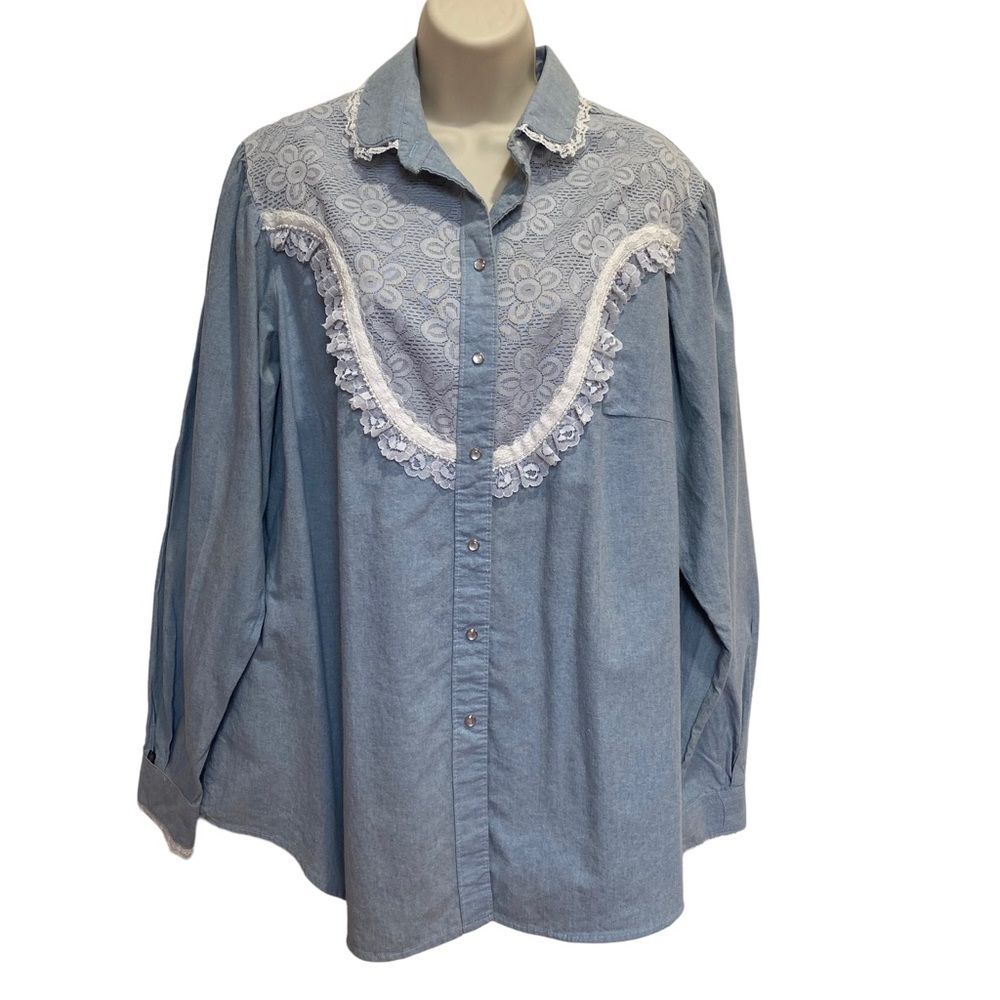 Vintage Rockmount Ranch Wear Chambray Embellished Lace Cowgirl Snap Front Shirt
